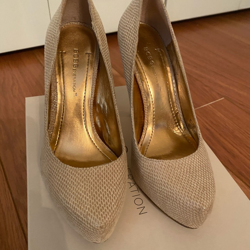 BCBG Tan Snake Pattern Platform Heels - Picture 3 of 5
